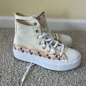 Platform Floral Converse